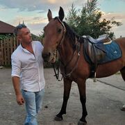  ,   Viktor, 41 ,   ,   