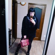  ,   Veronicka, 32 ,  