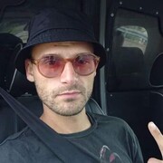  ,   Alex, 35 ,   ,   