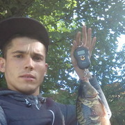  -,  Majkl, 31