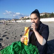  ,   Elena, 41 ,   ,   