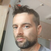  ,  Nik, 39