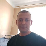  ,  Denis, 42