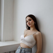  , 