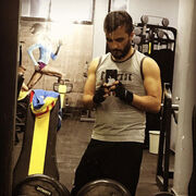  ,   Marc, 33 ,   ,   , c , 