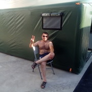  ,  Maks, 42