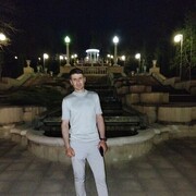  ,  Iurie, 32