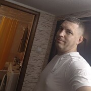  -,   Roman, 40 ,     , c 