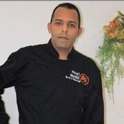  ,  Mostafa, 20