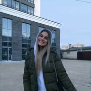  ,  Polina, 23