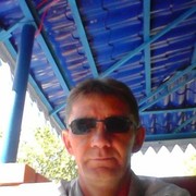  ,  Viktor, 51