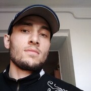  -,  Kamil, 29