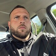  Herzogenrath,  Dimitri, 37