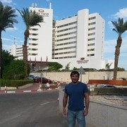  ,   Gio, 39 ,   