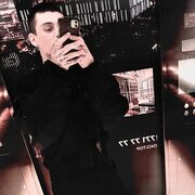  ,   Mike, 27 ,   