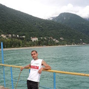  ,   Bert, 42 ,   