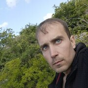  ,  Andrey, 32