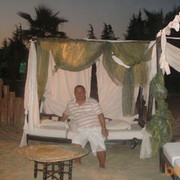  ,   Urik, 52 ,     , c 