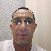 ,  Ali, 44