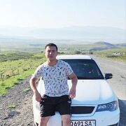  ,  Diyor, 27