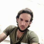  ,  Luey, 32