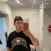  ,  Dima, 25
