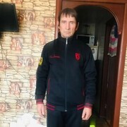  ,   Viktor, 62 ,  