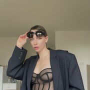  -,   , 32 ,   ,   