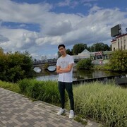  Gisors,  Tarek, 22