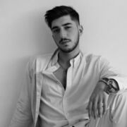  ,  Sultan, 28