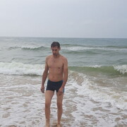  ,   Alex, 37 ,   ,   