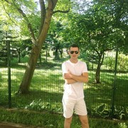  ,  Igor, 32