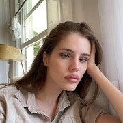 ,   Julia, 22 ,   