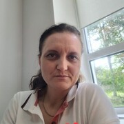  ,   Aliona, 44 ,   c 