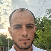  ,  Dima, 32
