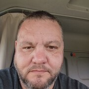  ,  Anton, 40