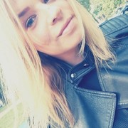  ,  Julia, 30