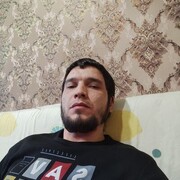  ,   IIman, 39 ,  
