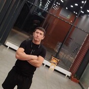  ,  Akmaljon, 23