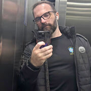 ,  Igor, 38