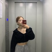  , 