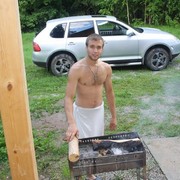 ,  Alex, 36