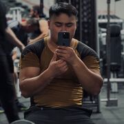  ,  Adil, 26
