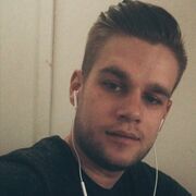  ,  Kristaps, 32