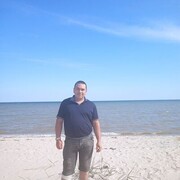  ,   Maxim, 37 ,   ,   , c 