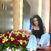  ,   Daria, 26 ,   c 