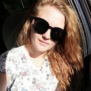  ,  Tati, 40