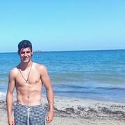  ,  Alex, 35