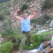  ,   Maku, 40 ,  