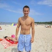  ,  Karolis, 37
